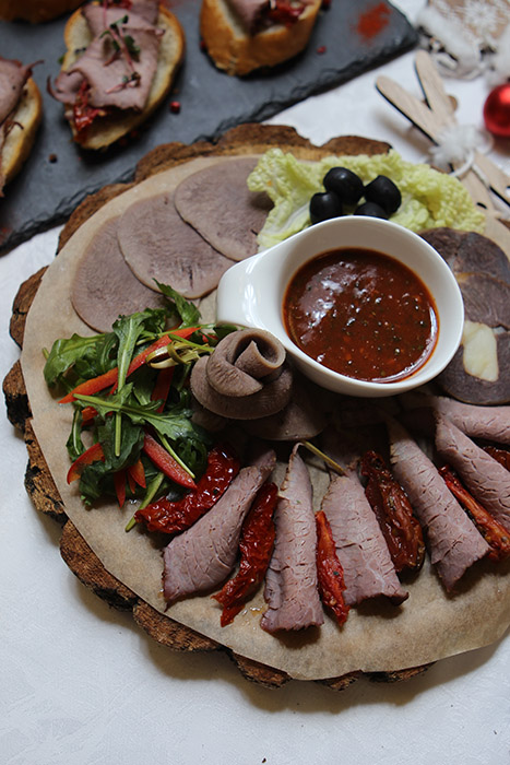 Ассорти мясное 300гр казылык/язык/ростбиф су-вид